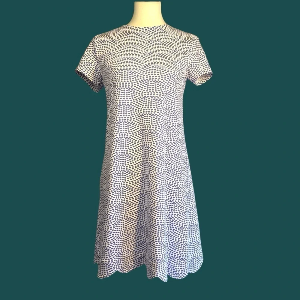 Duffield Lane Scalloped Hem Cornflower Blue and White Patterned Dress Small - Picture 4 of 13